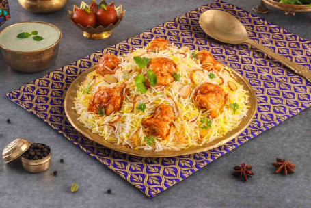 Murgh Tikka Frango Tikka Dum Biryani, Serve 2)