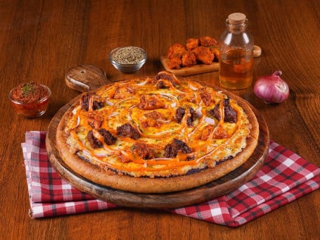 Chicken Kheema, Tikka Tandoori Cheese Pizza (Medium Pizza)