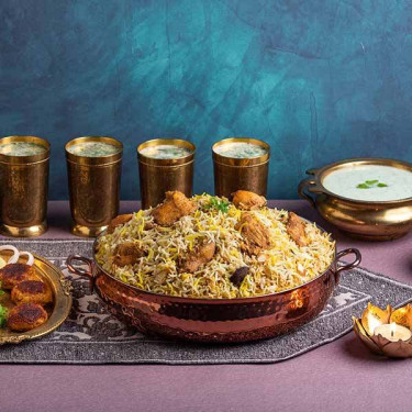 Murgh-E-Mehfil (Serves 4)