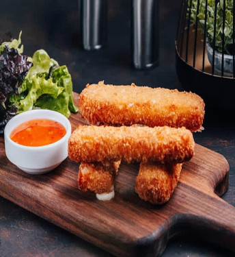 Sambal Mozzarella Sticks