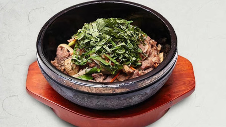 Bulgogi Stone Pot Bibimbap 불고기 돌솥 비빔밥
