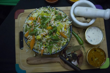 Tahiri Veg Dum Ka Biryani