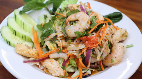 Yum Talay (Spicy Seafood Salad) (Medium)