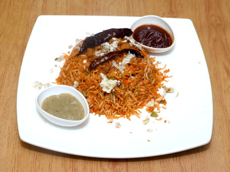 Chicken Schezwan Fried Rice (500Gm)
