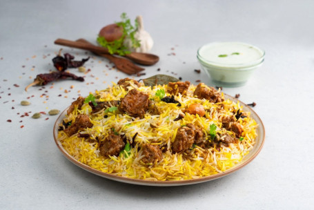 Hyderabadi Dum Mutton Biryani (sem osso) (serve 1)