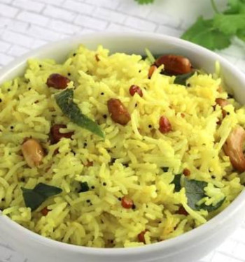 Lemon Rice (Poriyal Pickle Applam)