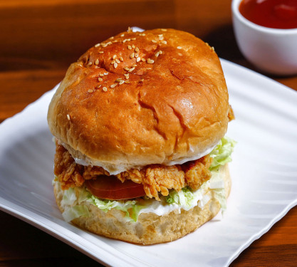 Hambúrguer De Frango Frito Com Queijo