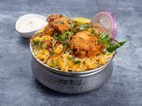 Hyderabadi Chicken Handi Dum Biryani