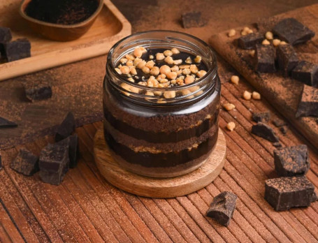 Crunchy Chocolate Jar Cake 200Ml