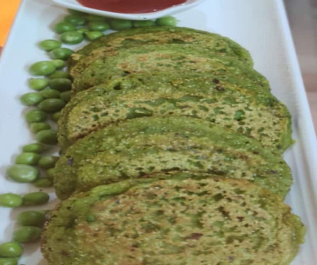 Green Peas Uttappam