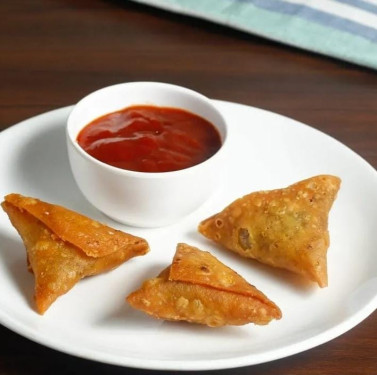 Chicken Tikka Samosa [4 Pieces]