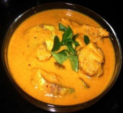 Combo 17: Parotta With Malabar Fish Curry