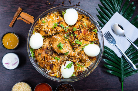 [Serves 4] Hyderabadi Chicken Dum Biryani Hyderabadi Chicken Fry