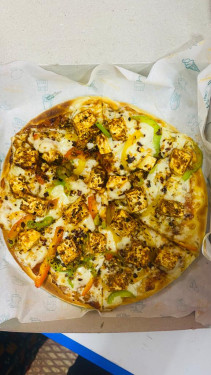 Desi Chiken Pizza [8