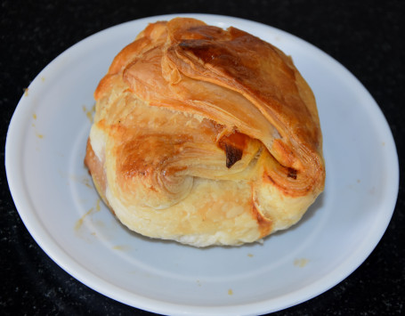 Egg Puff [1Piece]