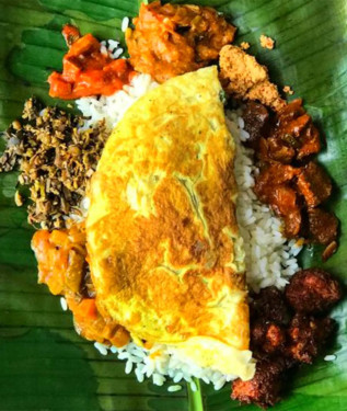 Pothichoru (Kerala Rice) Omelette