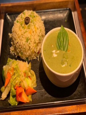 Veg Oriental Bangkok Curry With Herb Rice