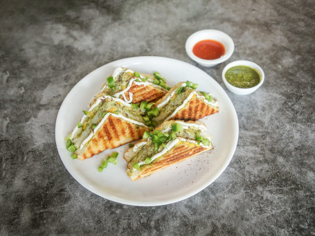 Cheese Corn Capsicum Club Grilled Sandwich