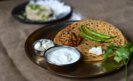 Gobhi Cheese Da Paratha.