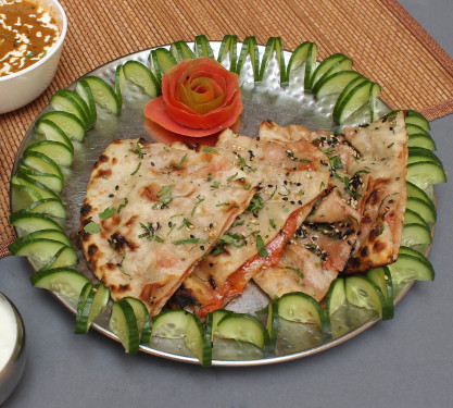 Tomato Cheese Kulcha