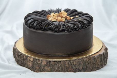Chocolate Roasted Almonds Cake