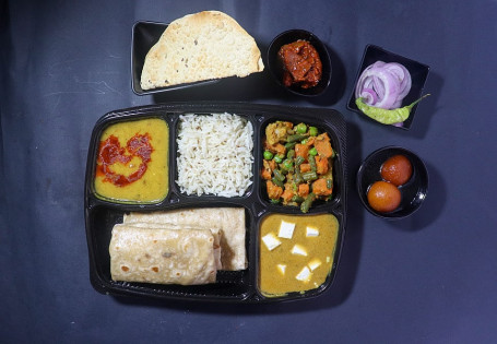 Maximizer Punjabi Thali