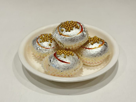 Kaju Rajwadi Laddu