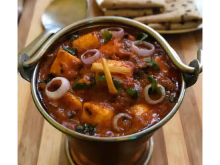 Balti Paneer (450-500 Gm)