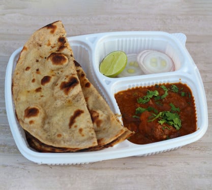 Butter Chicken Kerala Paratha 2Pc Or Tawa Roti 4Pc