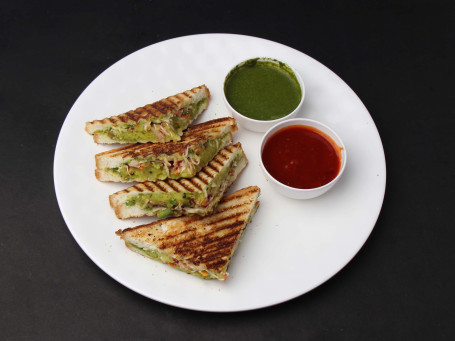 Aloo Matar Toast (3 Layer)