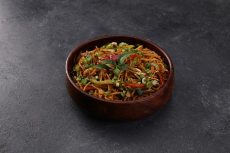 Chilli Basil Noodles Veg