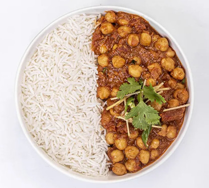 Chatpata Chole With Flavored Rice