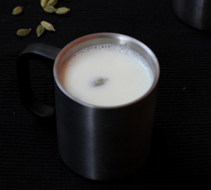 Hot Elaichi Milk [Regular]