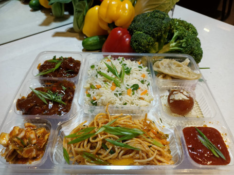 Deluxe Meal Box- Oriental