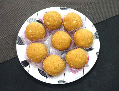 Besan Laddu Half