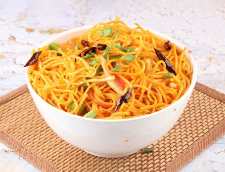 Veg Noodles (Full Plate)