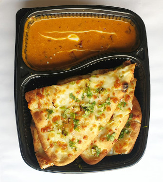 Spicy Mozarella Cheese Kulcha Gravy