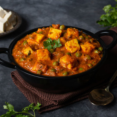 Matar Paneer (Serve 1-2)