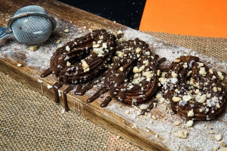 Milk Choco Nuts Glazed Churro [60% Off At Checkout