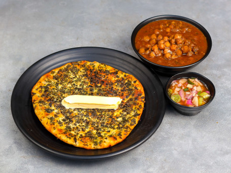 Aloo Methi Kulcha (1 Pc)