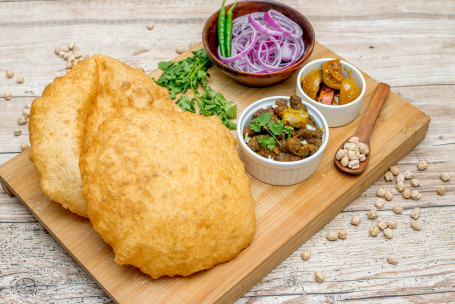 Chana Bhatura Combo