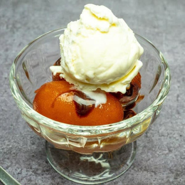 Gulab Jamun With Ice Cream (2 Pcs)