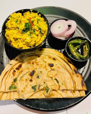 Paneer Bhurji With Lachha Paratha