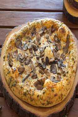 Mushroom And Thyme Pizza