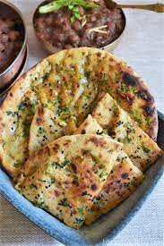 Gobhi Onion Kulcha (1Pc)