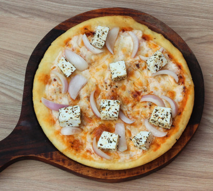 Paneer With Onion Pizza