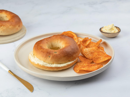 2 Bagels Box With Cream Cheese