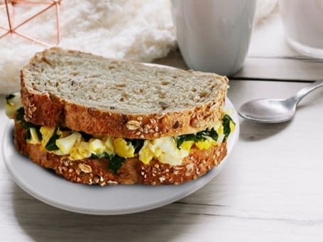 Healthy Breakfast Egg Sandwich