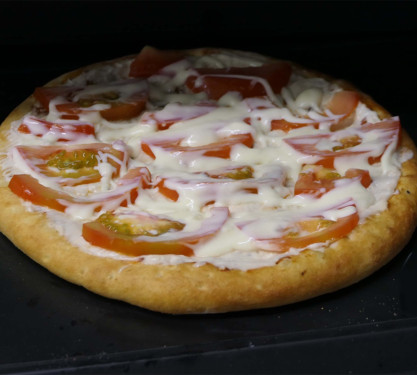 Regular Cheesy Tomato Pizza
