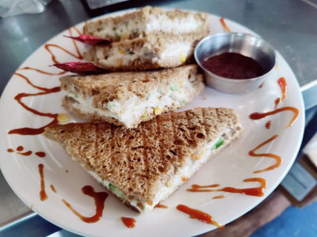 Yoghurt Paneer Sandwich